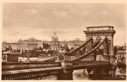 BP - 8 "Budapest - Te csodás" a 30-40-es évekből ---  Lánchíd a Királyi várral