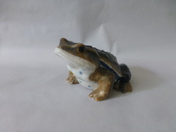 Rare Japanese porcelain frog