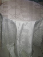Beautiful white floral elegant damask tablecloth new