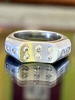 Különleges, egyedi, ezüst gyűrű, cirkónia kövekkel