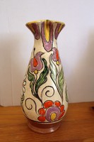 Wolf ceramic vase