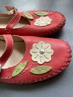 English moshulu buttery soft pure leather, wonderful flower appliqué shoes - size 41