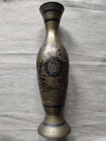 Kézzel készült indiai réz váza