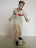 Hollóházi porcelán focista