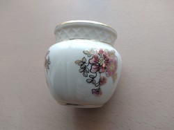 6,5 cm-es Zsolnay virágos kisváza
