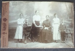 Antique hard cardboard family photo of the xix. About the end of Sz