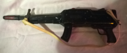 Retro disc toy submachine gun