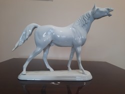 Fehér Herendi Bábolna ló porcelán figura