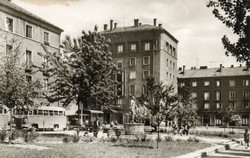 C - 086 Komló Zrinyi tér (post office)