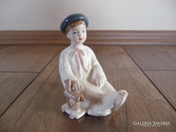 Royal Dux fiú falovacskával porcelán figura