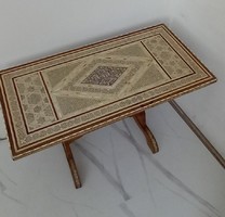 Tuneziai kagyló berakásos fa asztal ALKUDHATÓ