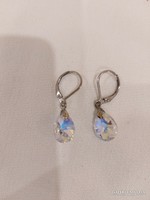Dangling earrings with a patent lock and stone