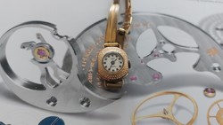 (K) very rare Ruhla mechanical women's wristwatch