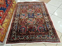 Bakhtyari 99x144 cm hand-knotted wool Persian rug bfz440