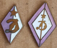 Dozsa 2 different sport badges (d2)