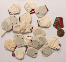 Szovjet kitüntetés lot 20 db - A Nagy honvédő háború 40 éves évfordulója (E)