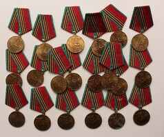 Szovjet kitüntetés lot 20 db - A Nagy honvédő háború 40 éves évfordulója (D)