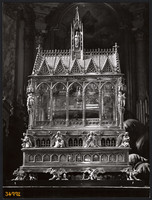 Larger size, photo art work by István Szendrő. The right reliquary of the saint, Budapest, 1930