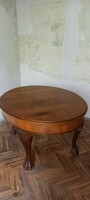 Antique round large dining table