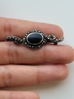 Antique silver onyx and marcasite stone brooch!