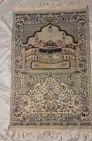 Oriental carpet woven with gold threads, tapestry (m3964)