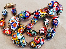 Gyönyörű régi muránói Millefiori gyöngysor nyaklánc
