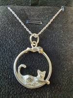 Silver kitten/cat necklace
