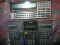 A Casio FX-850P  3 Texas  Instruments számológép