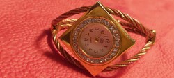 Women's wristwatch, brand new, unused.