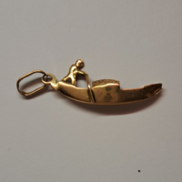 14 carat gold gondola pendant