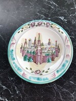 Kreml ábrázolásos fajansz tányér / Valeria Sinkarenko /