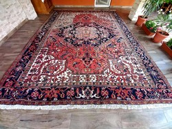 Hatalmas méretű Heriz kézi csomózású perzsa szőnyeg