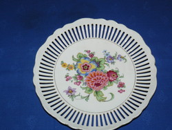 Porcelain bowl with an openwork edge