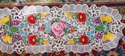 ....Tablecloth embroidered with Kalocsai risel pattern 62 cm x 22 cm