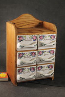 Porcelain spice holders in a box 697
