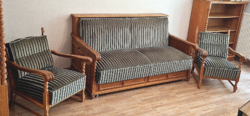 Beautiful bourgeois colonial sofa set at a 