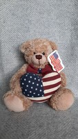 Plushland amerikai zászlós szíves plüss maci, mackó, teddy, medve
