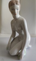 Old aquincum porcelain female nude statue!