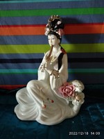 Ritka, szép kínai japán gésa porcelán szobor, keleti muzsikus női alak, figura