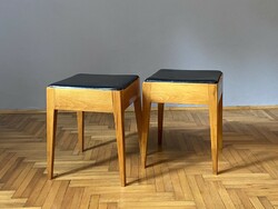 2 Scandinavian chair seats covered with black leather stoki hokedli
