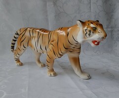 Tigris porcelán, 37 x 17 cm, Kispest Gránit Gyár