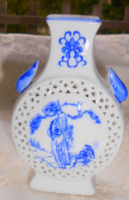 Kínai áttört porcelán váza
