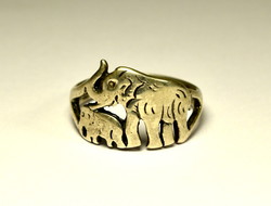 Elephant figural silver ring
