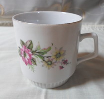Zsolnay porcelán, szoknyás (teás) bögre 4.: mezei virág