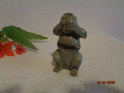 Monkey Who Doesn't Want to See, Jade Stone