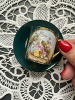 Antik Victoria Austria, sötétzöld alapon arany mintás, zsáner jelenetes porcelán csésze szett