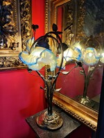 Amazing art nouveau lamp with beautiful shades