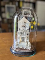 Antik gyöngyház berakásos üveg búrás asztali óra