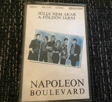 Napoleon Boulevard-Júlia nem akar a földön járni  műsoros kazetta