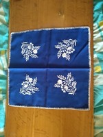 Blue and white embroidered tablecloth 43x43 cm, negotiable